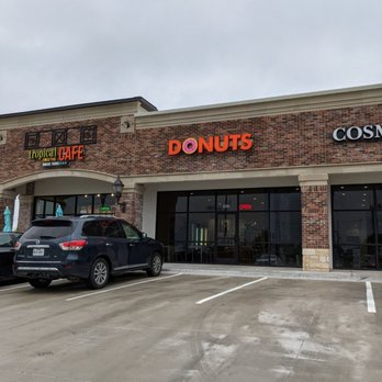 Goodonuts - Outside of Goodonuts - Bakeries Near Me - Double Oak, Texas