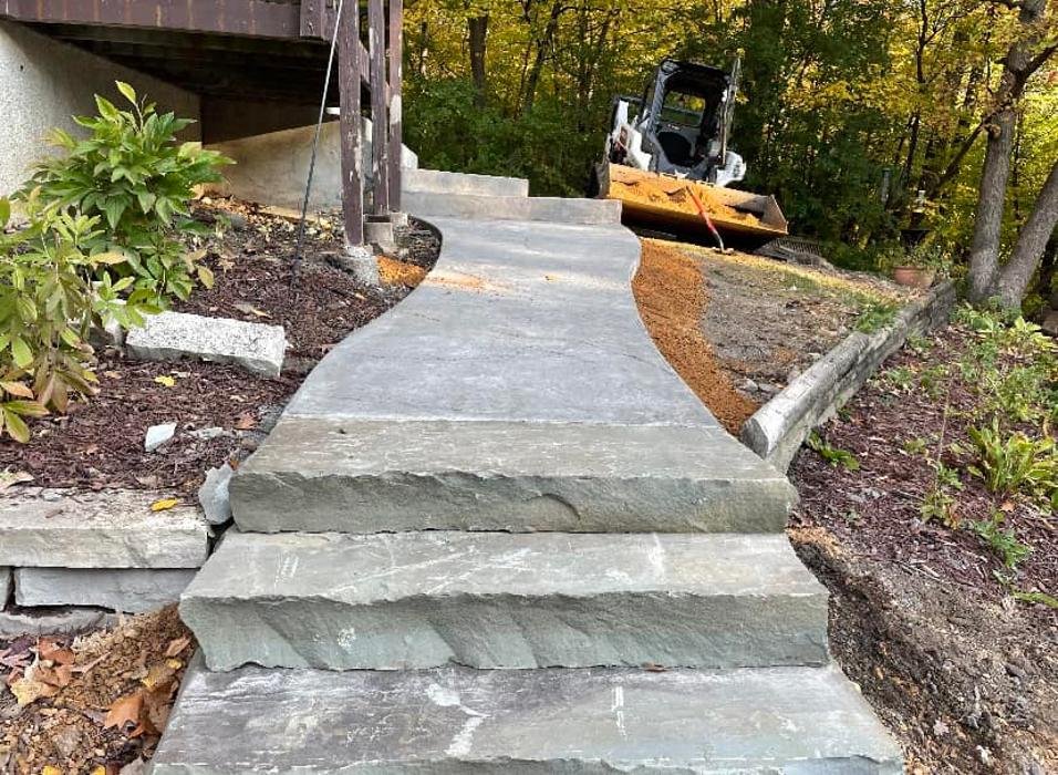 Slide of Kurilla Contracting