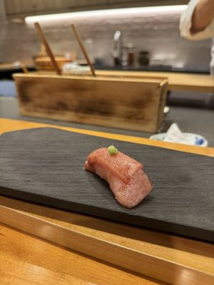 Sushi Suzuki by null
