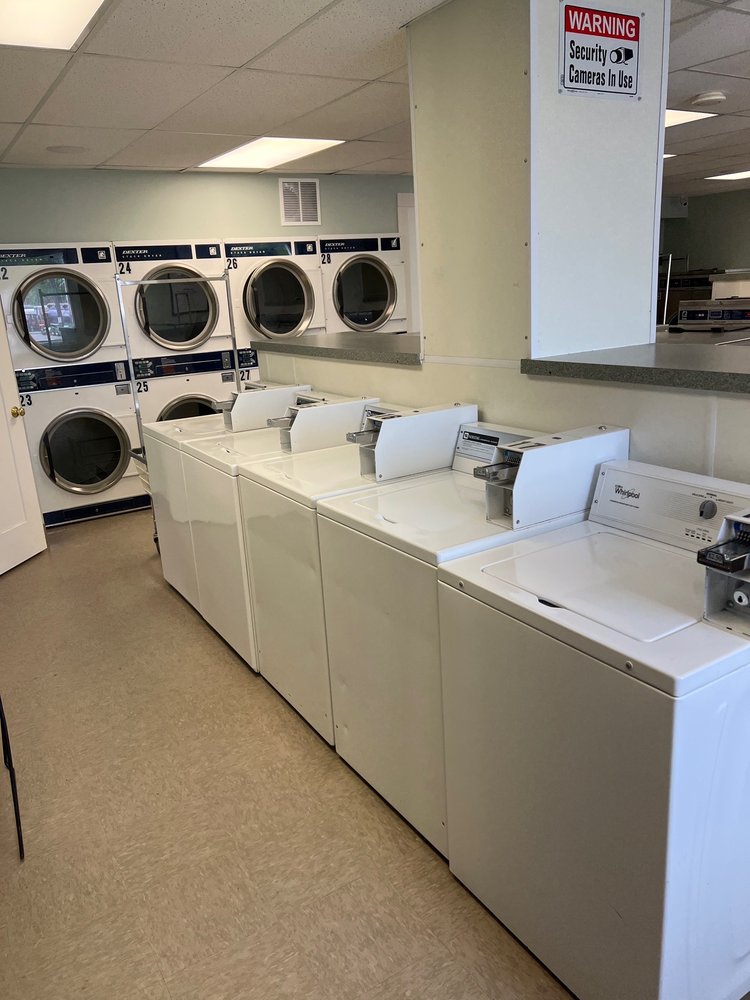 THE LAUNDRY ROOM LOCAL LAUNDROMAT Updated September 2024 11