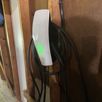 Huckleberry Electric - Tesla Wall Connector - Electricians Near Me - Edmonds, Washington Huckleberry Electric - Tesla Wall Connector - Electricians Near Me - Edmonds, Washington