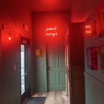 Proud Mary's - Cocktail Bars Near Me - Saint Francisville, Louisiana