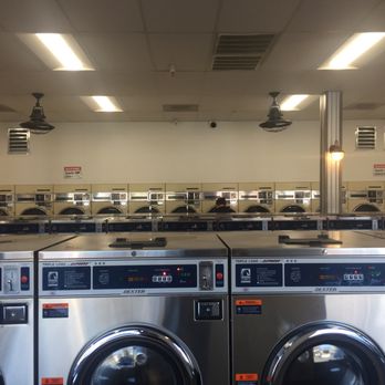 Sonoma Square Laundromat - Washers, dryers, bathroom on left side - Laundromat Near Me - Rohnert Park, California Sonoma Square Laundromat - Washers, dryers, bathroom on left side - Laundromat Near Me - Rohnert Park, California