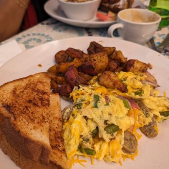 Bistro 76 Cafe & Catering - Chicken sausage scramble - Breakfast & Brunch Near Me - Edmonds, Washington