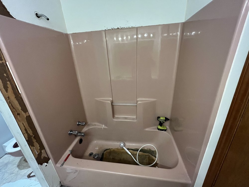 Slide of DL Construction & Restoration