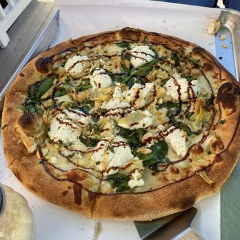 Old County Inn - Spinach, artichoke, and chicken pizza - Pizza Near Me - Pine, Arizona