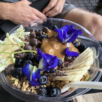 Aa Roots Maui - Açaí bowl - Vegan Near Me - Lahaina, Hawaii