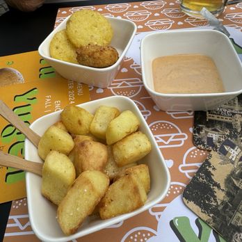 Yugen - Potatoes and Nuggets - Salad Near Me - Torino, TO