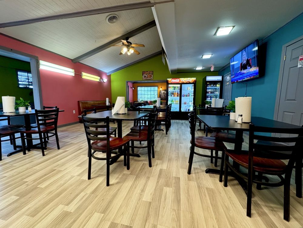 El Paisa Taqueria & Grill