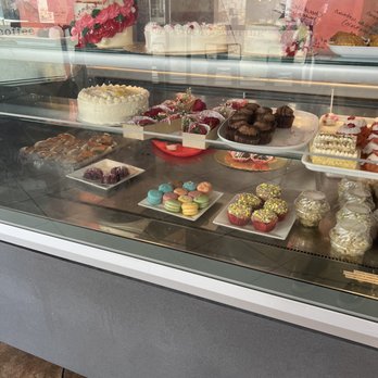Pineapple Sol - Desserts - Coffee & Tea Near Me - Cary, North Carolina Pineapple Sol - Desserts - Coffee & Tea Near Me - Cary, North Carolina