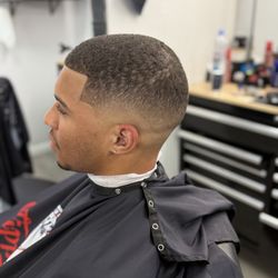 Clipper Time Barbershop - Pikasso Kutz