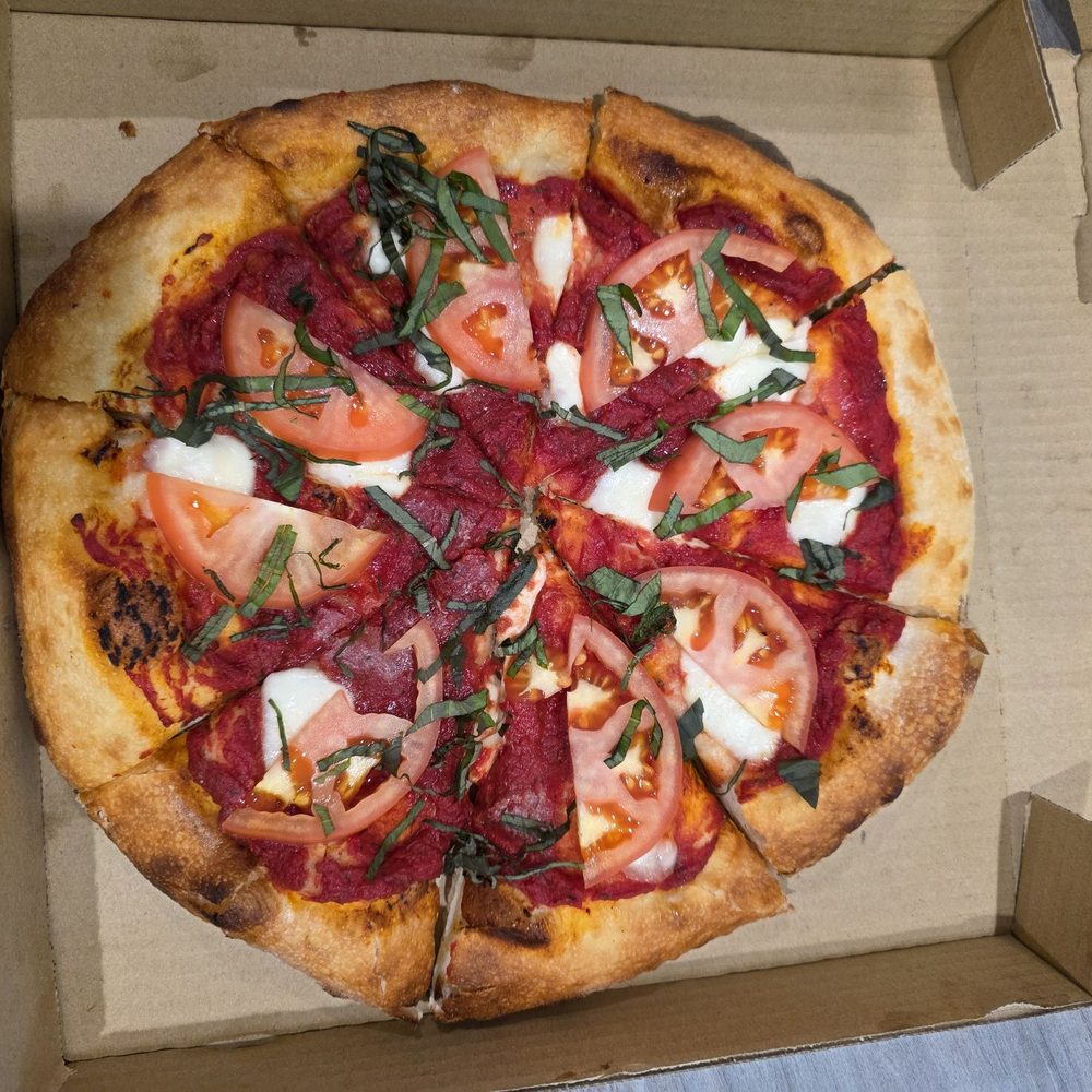 Kirk's Ferry Trading Post - Margarita Pizza, my wife loved it. - Barbeque Near Me - Brownsville, Oregon