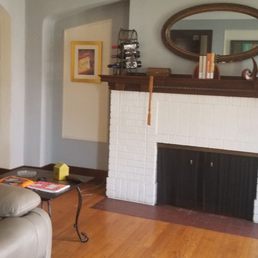 The apartments are simply lovely and have character. The builing, although 100 yeas old, Old does not have to mean poorly maintained. The apartments are simply lovely and have character. The builing, although 100 yeas old, Old does not have to mean poorly maintained.