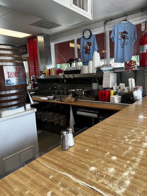 Carl’s Drive-In by null