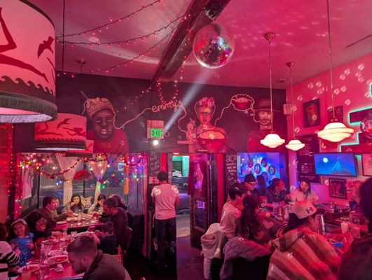 Emmy's Spaghetti Shack by null