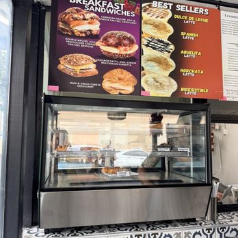 Mas Cafecito - Coffee & Tea Near Me - Montclair, California
