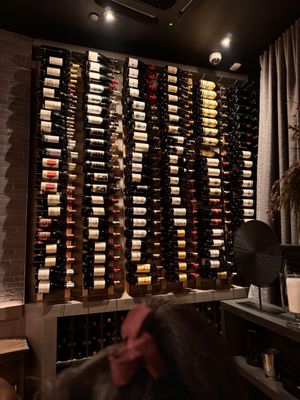 H&W Steakhouse by null