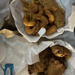 Louisiana Famous Fried Chicken - 4 piece chicken and fish and shrimp combo basket.