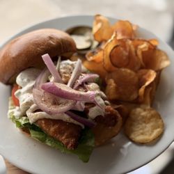 Das Good Cafe - Fried fish with chips
