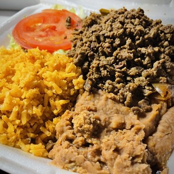 Cheles Tacos Grill - Asada combination - Food Stands Near Me - Madera, California Cheles Tacos Grill - Asada combination - Food Stands Near Me - Madera, California