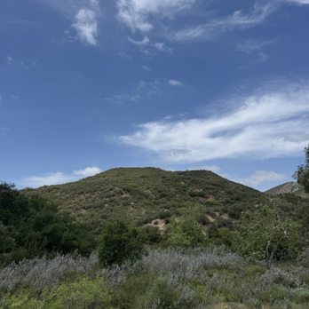 Black Star Canyon Trail - Hiking Near Me - Orange, California Black Star Canyon Trail - Hiking Near Me - Orange, California