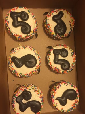 Treat Cupcake Bar by null