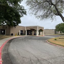 Uvalde Memorial Hospital - Closed entrance