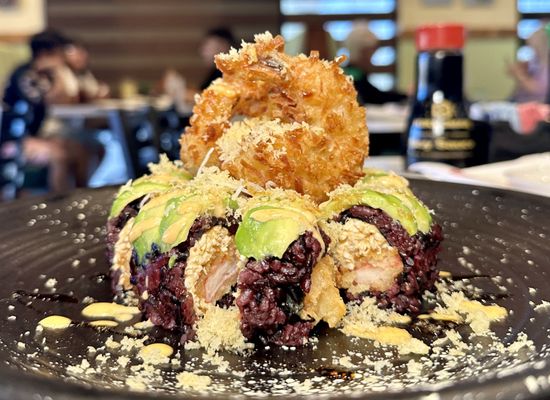 Hiroba Sushi by null