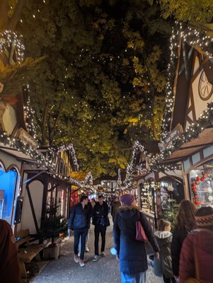 Weihnachtsmarkt Köln Rudolfplatz - Nikolausdorf by null
