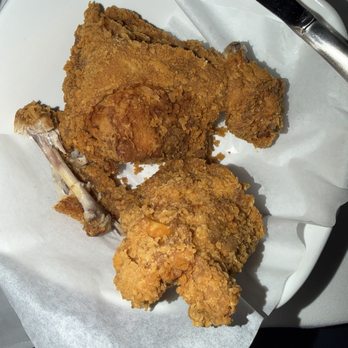 The Olde Pink House - Chef's Fried Chicken - Coffee & Tea Near Me - Savannah, Georgia