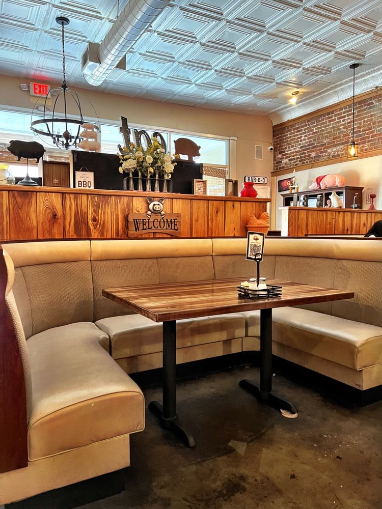 Wholly Smokin' Downtown