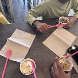 Baskin Robbins