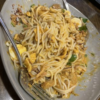 Burma Spice - Nan Gyi Thoke - Burmese Near Me - Redwood City, California