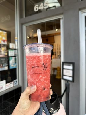 Yifang Taiwan Fruit Tea by null
