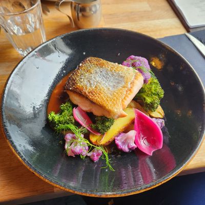 Bardus Bistro by null