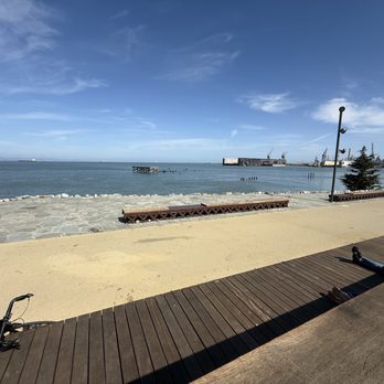 Bayfront Park - Photo 2: Bayfront Park - Parks Near Me - San Francisco, California Bayfront Park - Photo 2: Bayfront Park - Parks Near Me - San Francisco, California