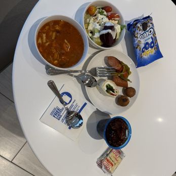 United Club - Airport Lounges Near Me - Chicago, Illinois