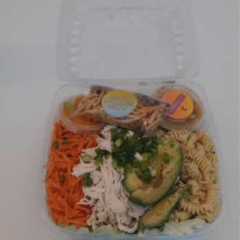 Calif Chicken Cafe - IG: @ifoodiejenn | Chinese Chicken Salad - Salad Near Me - Venice, California