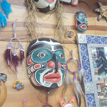 Hiawatha Trading - dream catchers - Souvenir Shops Near Me - Crescent City, California Hiawatha Trading - dream catchers - Souvenir Shops Near Me - Crescent City, California