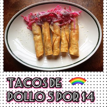 Briana's Restaurant - tacos de pollo dor 4 - Salvadoran Near Me - Providence, Rhode Island