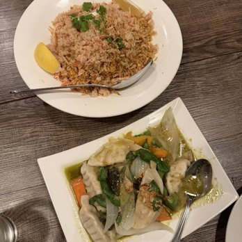 White Lotus Thai Cuisine - Crab Fried Rice & Thai Potstickers - Thai Near Me - Albany, California White Lotus Thai Cuisine - Crab Fried Rice & Thai Potstickers - Thai Near Me - Albany, California