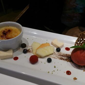 Die grüne Gans - Crème Brûllée mit Himbeer-Sorbet - Salad Near Me - Kronberg im Taunus, HE Die grüne Gans - Crème Brûllée mit Himbeer-Sorbet - Salad Near Me - Kronberg im Taunus, HE