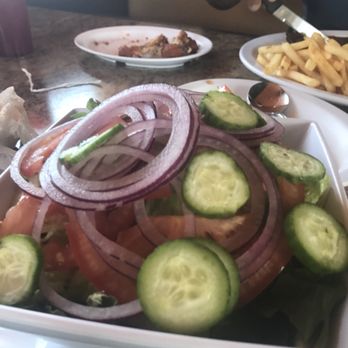 World Famous Grill - Garden salad was ok. - Halal Near Me - Bell, California World Famous Grill - Garden salad was ok. - Halal Near Me - Bell, California