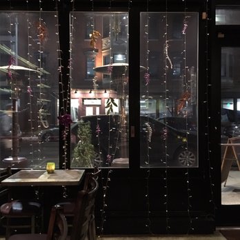 figidini - Window seats - Pizza Near Me - Providence, Rhode Island