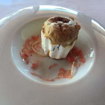 Akelare - Melted Cupcake - Signature Cuisine Near Me - Donostia-San Sebastian, SS