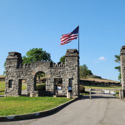 Fort Negley Park and Visitors Center