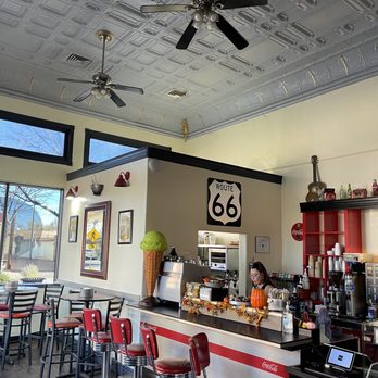 Sipp Shoppe - the interior of a restaurant - Coffee & Tea Near Me - Winslow, Arizona