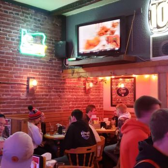 Clodfelter's - Inside - Pubs Near Me - Corvallis, Oregon
