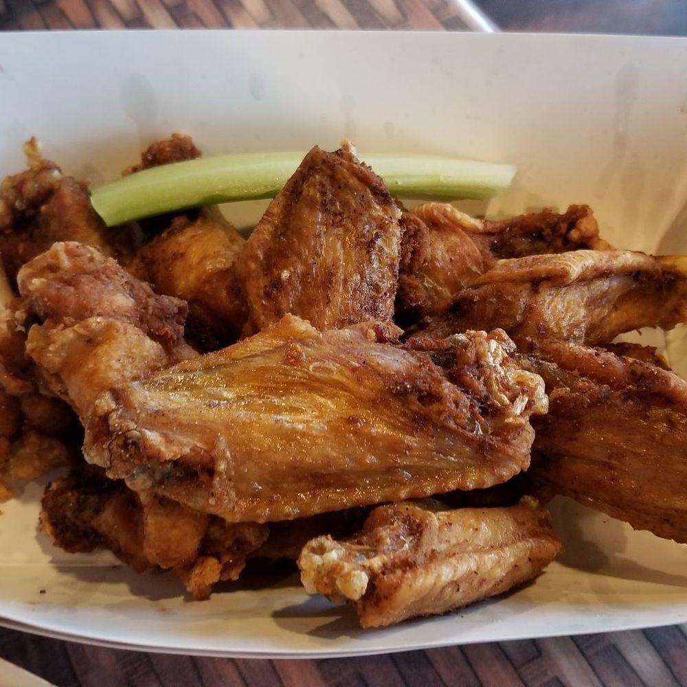 Jeremy's Ale House - Wings are crispy - Seafood Near Me - Freeport, New York Jeremy's Ale House - Wings are crispy - Seafood Near Me - Freeport, New York