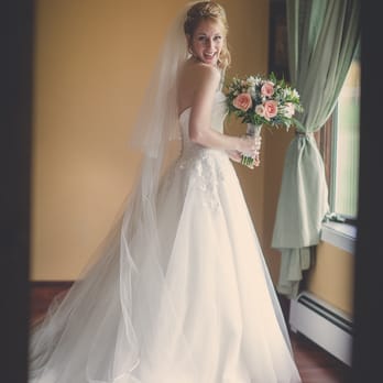Brighton Eggert Florist - Bridal bouquet (I'm petite -Liz did a great job customizing my bouquet so it fit me perfectly!) - Florists Near Me - Tonawanda, New York